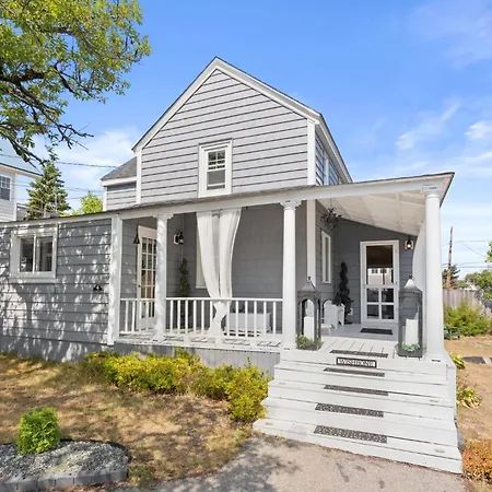 The Wishbone Steps To Beach Bunk House